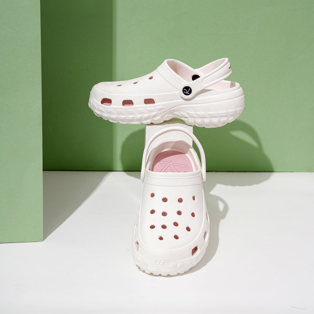 White Chunky Heel Clogs - Indifeet