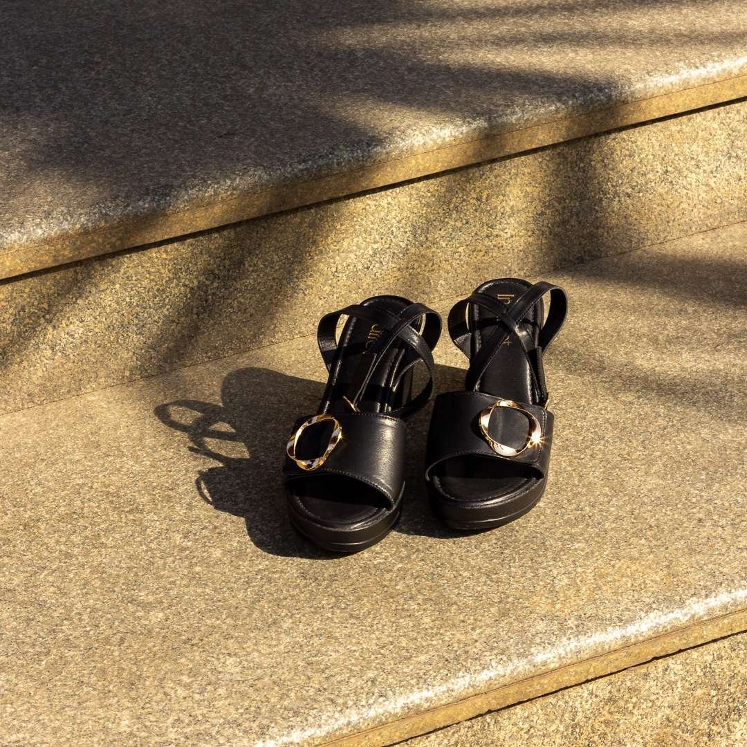 Stylish Black Block Heel Sandals