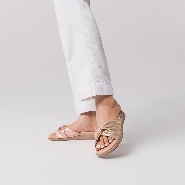 Rose Gold knot Flats