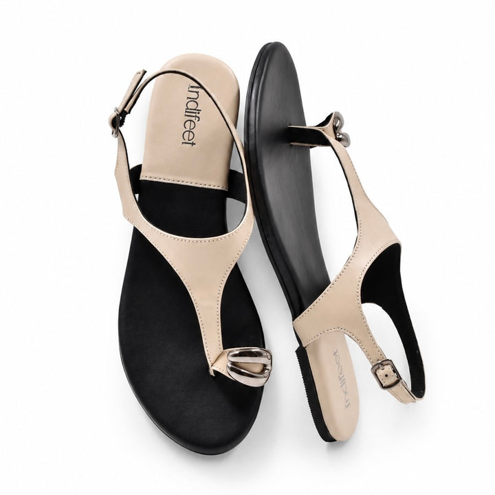 Toe Ring Cream/Black Flats
