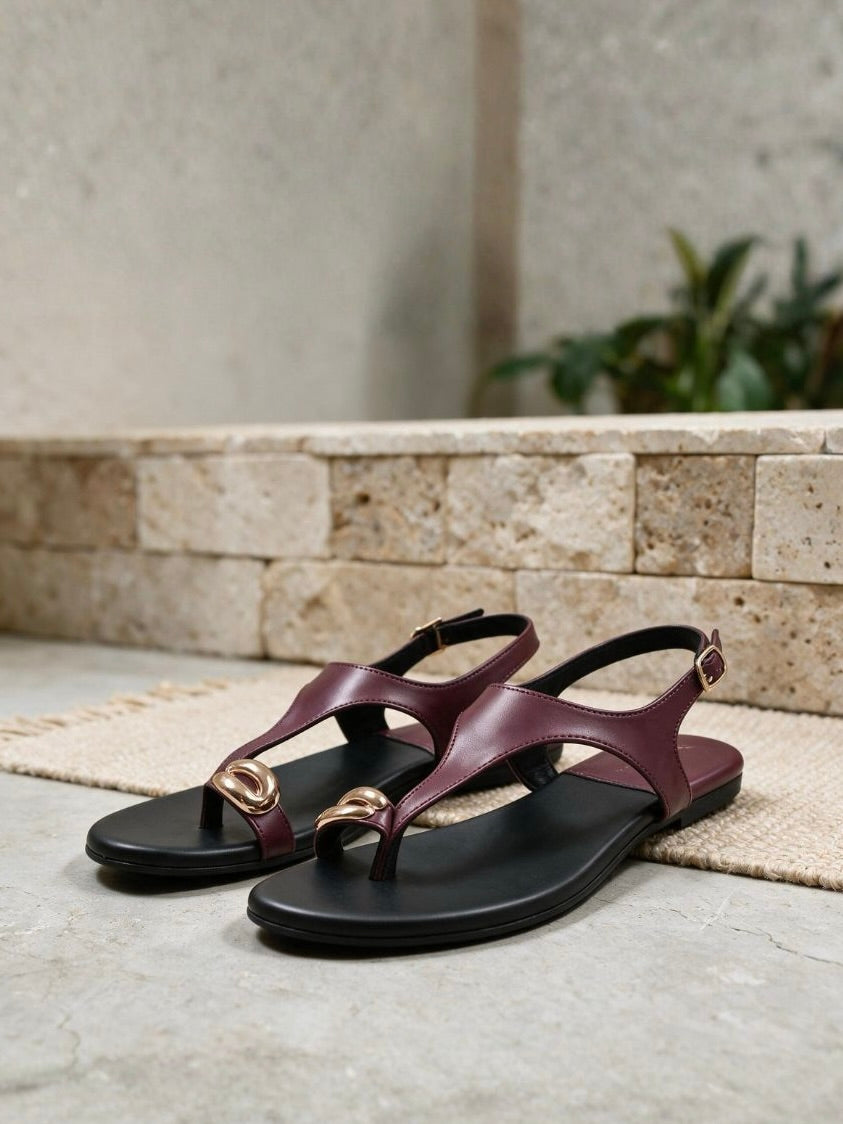 Toe Ring Burgundy/Black Flats