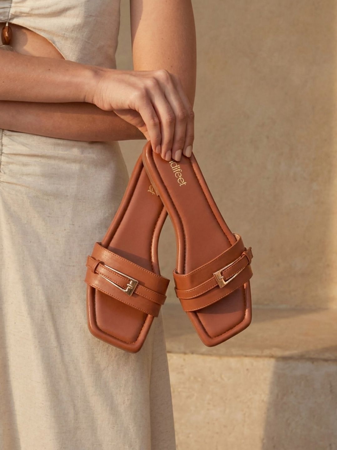 Tan Single Strap Buckle Flat